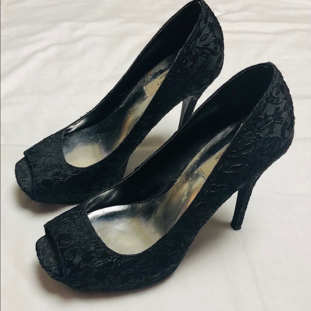 Black Lace Vera Wang Heels